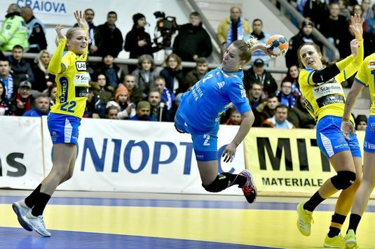 VIDEO | Bera Bera - SCM Craiova 32-21. Înfrângere umilitoare suferită de oltence