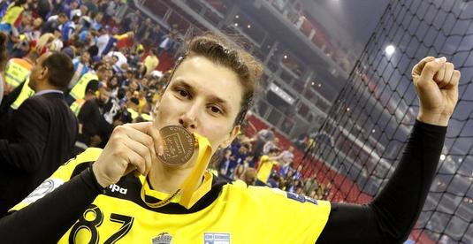 FOTO | Petrecere cu stil! Jelena Grubisic şi-a sărbătorit ziua de naştere. Cum au venit costumate colegele de echipă