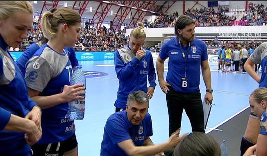 VIDEO | CSM Bucureşti - Metz 26-31. N-au fost ”tigroaice”. Victorie pentru franţuzoaice şi CSM e la un pas să rateze Final Four