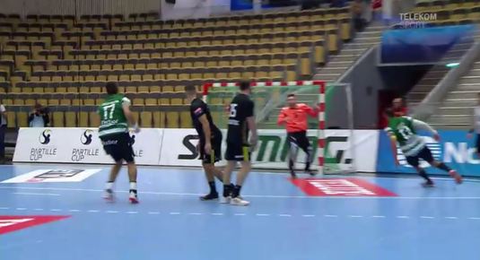 VIDEO | Liga Campionilor la Handbal Masculin. Sporting a pierdut surprinzător pe terenul lui Savehof. Cum a jucat Valentin Ghionea