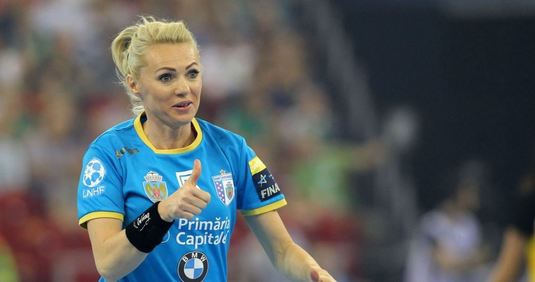 Iulia Curea are veşti importante pentru fanii CSM-ului: ”Toată lumea se antrenează, iar asta e foarte bine!” Cum se simt fetele de la echipa naţională