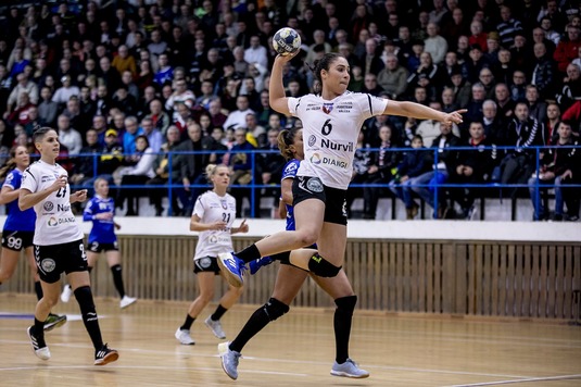 VIDEO | SCM Râmnicu Vâlcea - Krim Mercator 31-16, în grupele Ligii Campionilor! Campioana a făcut spectacol!