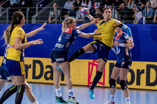 Naţionala de handbal feminin s-a reunit după aproape 200 de zile: ”Începem o altă etapă!” VIDEO