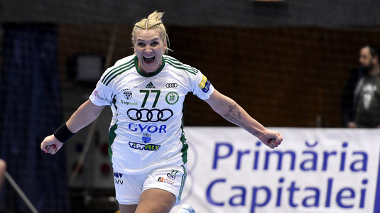Crina Pintea, ruptură musculară la gambă! Cât va sta departe de handbal pivotul naţionalei