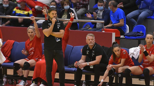 Reacţia lui Adi Vasile în urma tragerii la sorţi pentru grupele Campionatului European de Handbal Feminin: ”Mă bucur când avem adversari puternici”