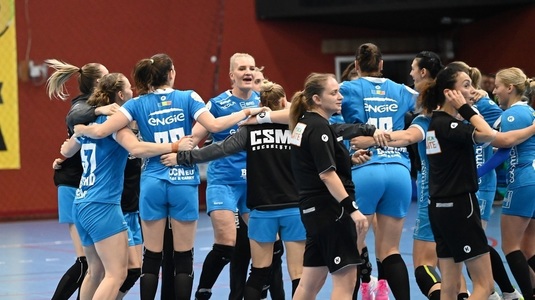 CSM Bucureşti încheie 2023 ca lider neînvins în Liga Naţională de handbal