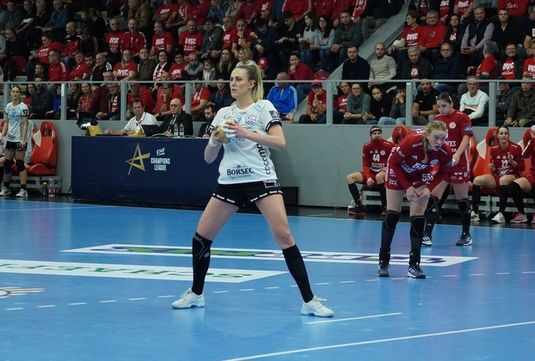 CSM Bucureşti, victorie de SENZAŢIE în deplasare cu liderul Gyor, în grupa A din Liga Campionilor
