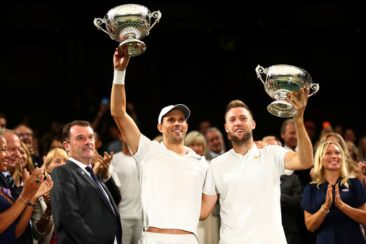 Mike Bryan a câştigat primul trofeu la dublu fără fratele său Bob, la Wimbledon, cu Jack Sock