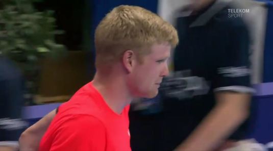 VIDEO | A izbucnit în lacrimi după primul mare succes al carierei. Imagini emoţionante cu Kyle Edmund, câştigător al turnelui de la Antwerp