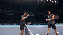 VIDEO | Djokovic, la pas în finala Turneului Campionilor. Joacă duminică finala, cu Zverev, ora 20:00, pe Telekom Sport 2