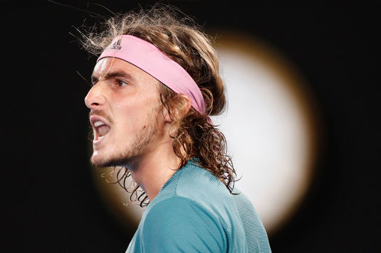 Federer, OUT de la Australian Open! Meci mare şi calificare în sferturi pentru grecul Tsitsipas! VIDEO | Atmosferă senzaţională făcută de fanii greci de la Melbourne