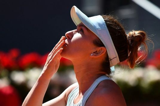 Simona Halep, în continuare pe poziţia a treia în ierarhia WTA. Urcare spectaculoasă pentru Sorana Cîrstea