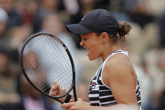 Nebunie în semifinalele de la Roland Garros! Anisimova, meci de infarct cu Barty! Vondrousova, victorie în faţa lui Konta