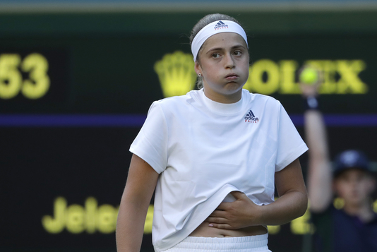O adversară a Simonei Halep din circuitul feminin de tenis s-a apucat de cântat