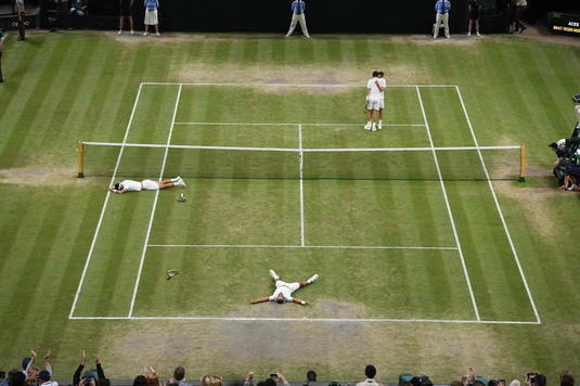 Cabal şi Farah au câştigat turneul de la Wimbledon la dublu, după o finală - maraton de aproape cinci ore