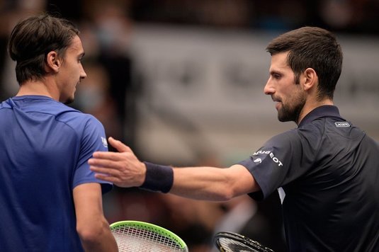 Novak Djokovic a fost eliminat de lucky loser-ul Lorenzo Sonego în sferturi la Viena