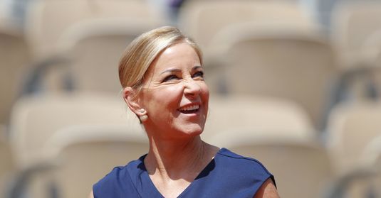 Chris Evert, diagnosticată cu cancer ovarian, a terminat şedinţele de chimioterapie