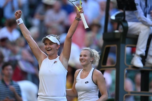 Krejcikova şi Siniakova au câştigat pentru a doua oară turneul de la Wimbledon la dublu