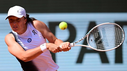 Iga Swiatek, în sferturi la Roland Garros, după abandonul Lesiei Ţurenko. Duel spectaculos pentru un loc în semifinale