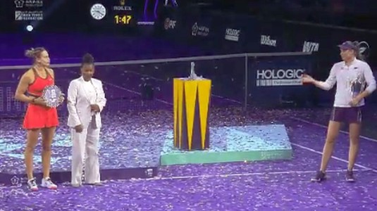 Scandal imens la finalul Turneului Campioanelor. Marea câştigătoare a refuzat să se fotografieze în timpul ceremoniei alături de noua şefă WTA