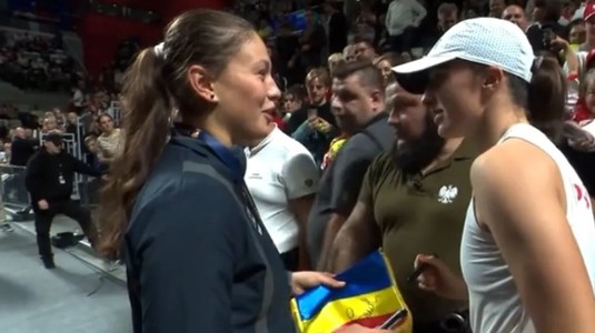 Iga Swiatek s-a distrat cu Gabriela Lee şi a adus victoria Poloniei în faţa României în grupele Cupei Billie Jean King