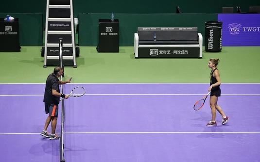 VIDEO | Halep a jucat tenis cu un ziarist din Singapore. Declaraţie senzaţională a jurnalistului