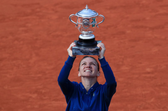 ”Visam la acest moment de când aveam 14 ani”. Discursul emoţionant al Simonei Halep, după victoria de la Roland Garros. Cui a mulţumit în mod special