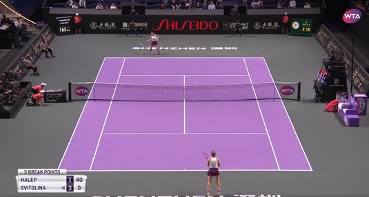  Simona Halep se înclină în faţa Elinei Svitolina, în cel de-al doilea meci de la Turneul Campioanelor. Ucraineanca e în semifinale
