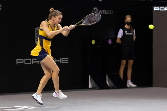 Cum a reacţionat Simona Halep după ce s-a calificat în semifinalele turneului WTA Dubai. ”Mi-a venit în minte meciul din 2020!”