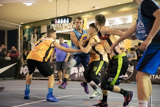 GALERIE FOTO A sărit cât mall-ul! Spectacol total la 3x3 Constanţa Streetplay, ultimul eveniment al anului din circuit