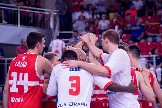 Steaua Bucureşti – CSM Oradea, scor 70-94, în finala Ligii Naţionale de baschet masculin
