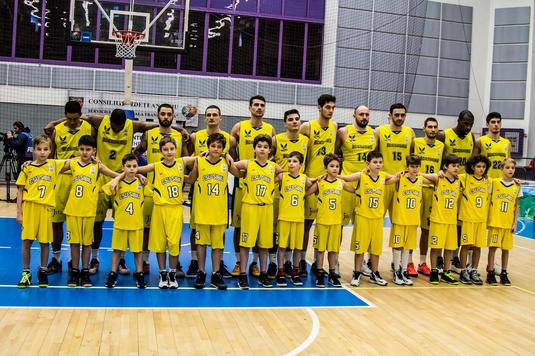 S-a jucat primul meci din Top 6 al Ligii Naţionale de baschet. Cât s-a terminat duelul dintre SCM Timişoara - CSU Sibiu