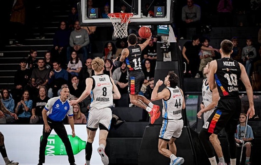 Victorie facilă pentru U BT Cluj în BKT EuroCup. Campioana României, al treilea succes în competiţie