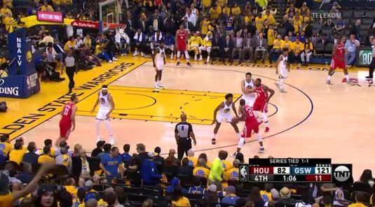 VIDEO NBA | Golden State a câştigat meciul trei şi conduce acum seria cu 2-1. Super evoluţie a lui Stephen Curry