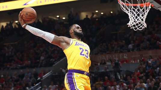 VIDEO | Le Bron continuă spectacolul în NBA. A marcat un sfert dintre golurile lui Lakers. Vezi toate rezumatele serii