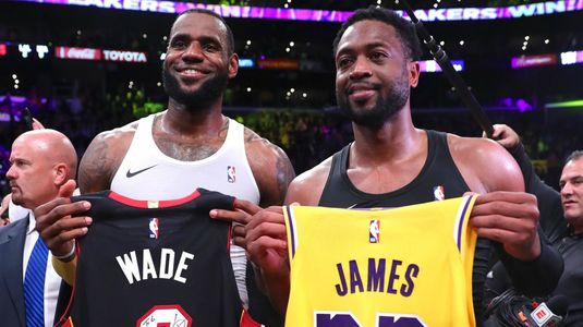 VIDEO | Seară de gală în NBA. LeBron James şi Dwayne Wade, revedere emoţionantă pe parchet