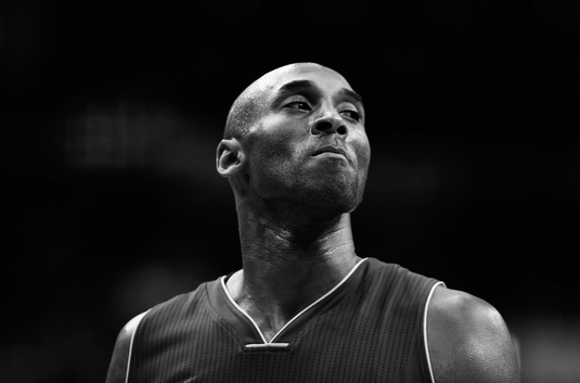 S-a aflat motivul producerii accidentului în care a murit Kobe Bryant. Gafă INCREDIBILĂ a pilotului elicopterului
