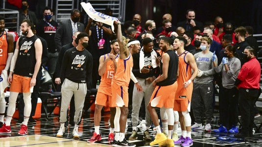 Se ştie prima mare finalistă a sezonului în NBA. Phoenix Suns, pentru a treia oară în ultimul act în istoria francizei
