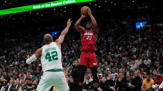 Prima mare surpriză din finalele de Conferinţe. Cu Jimmy Butler într-o formă senzaţională, Miami Heat s-a impus pe terenul lui Boston Celtics. Scor şocant în sfertul al treilea