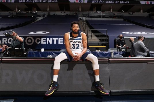 NBA | Karl-Anthony Towns, starul echipei Minnesota Timberwolves, transferat la New York Knicks fără să fie anunţat