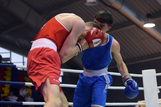 Box | „Golden Boy” urcă în ring la Centura de Aur. Se vor rescrie ierarhiile pe patinoarul din Galaţi