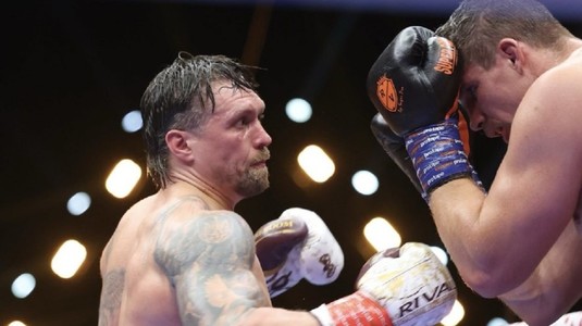 Final spectaculos în Egipt! Usyk l-a făcut KO pe Verhoeven în finalul meciului, iar decizia arbitrului a stârnit controverse