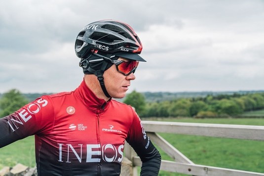 Rutierul Chris Froome, grav rănit într-un accident în iunie 2019, revine în competiţii