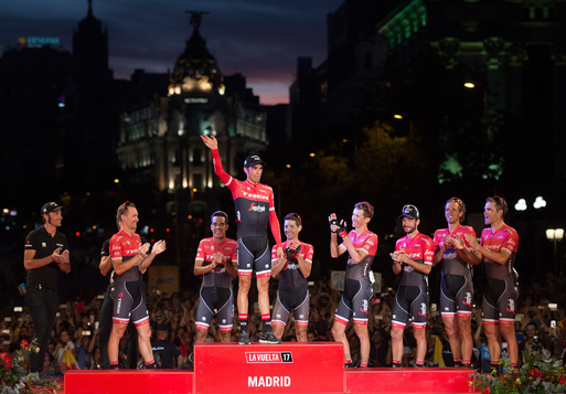 Contador scoate la licitaţie bicicleta cu care a concurat în 2011. Unde urmează să ajungă banii obţinuţi