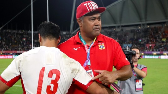 Atac violent cu un cuţit şi o secure asupra lui Toutai Kefu. Antrenorul de rugby, internat după ce a fost rănit grav în timpului jafului