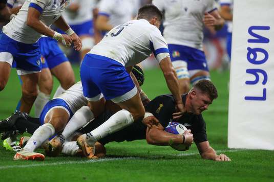 VIDEO | Noua Zeelandă a spulberat-o pe Italia, scor 96-17, şi este cu un pas în ”sferturile” Cupei Mondiale