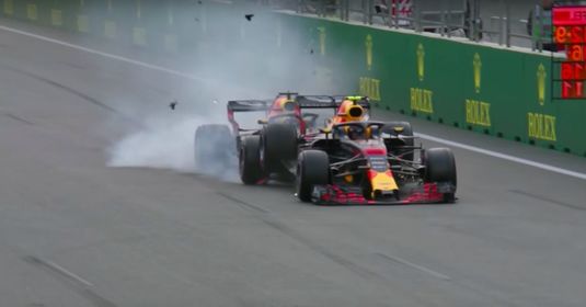 Max Verstappen şi Daniel Ricciardo îşi vor cere iertare în faţa întregii echipe Red Bull, după accidentul de la Baku