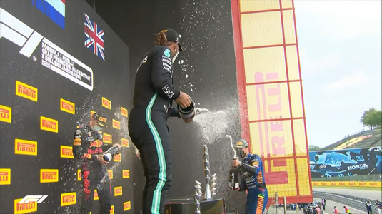 VIDEO | Accidente şi depăşiri la limită la Imola în Formula 1! Verstappen a câştigat, Hamilton, pe locul secund după ce a greşit. Surpriză pe podium