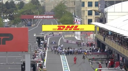 VIDEO | Moment cu posibil deznodământ tragic la GP-ul de la Baku. Ocon a evitat o dramă pe finalul cursei. FIA vrea să se ia rapid măsuri