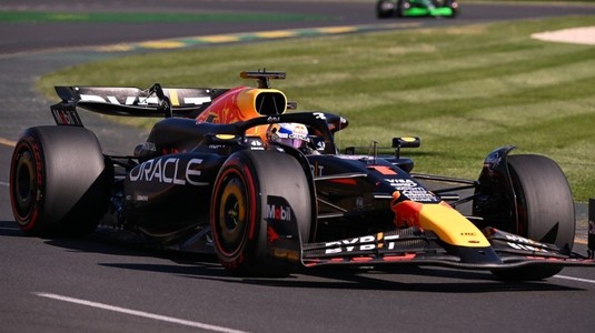 Max Verstappen, în pole position şi în Australia